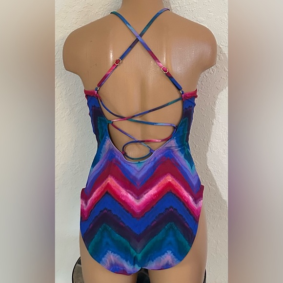 La Blanca Hidden Gem Tummy-Control Lace-Up One-Piece Swimsuit - Picture 6 of 10